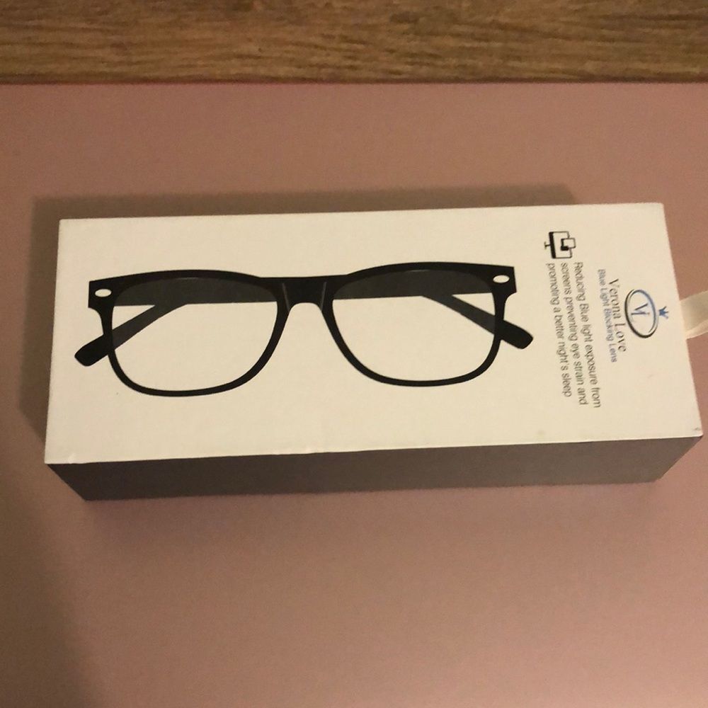 Verona love blue light blocking lens black glasses